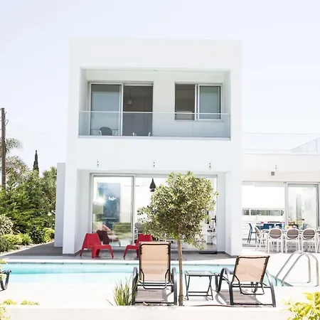 فيلة Greco Chloe Villas *